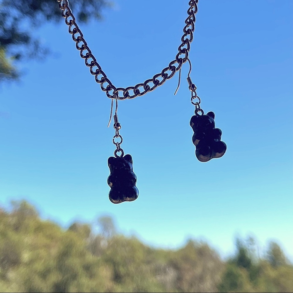 black gummy bear earrings 🖤🧸